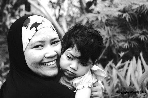 Ibu kepada Yasmin Nabilah, Yasier Naufal & Yaseera Naurah
