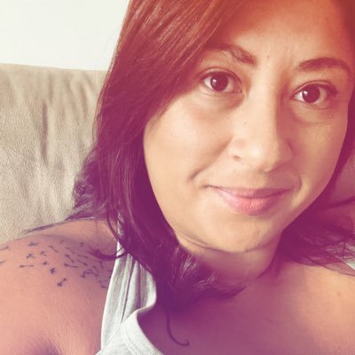 Paulistana, mãe, publicitária, produtora de eventos, já fui podcaster, blogueira, jornalista, mas continuo dona de uma autoestima elevadíssima.