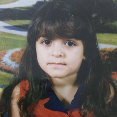 عِند موتي ياصَديقي ، دُلّ قبري في الظَلام، مُرّني شوقاً وسلِّم ، انا أشتاقُ السلام🍃