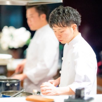 French Chef🇫🇷 🌏live  Hyogo→Tokyo ✨age 23 会員制リゾートホテル☀️ →高級レストラン イタリアンシェフ→フレンチシェフ👨‍🍳 旅行✈️料理🍝 📌ケータリング事業 📌資産形成事業 「料理で人を幸せにする」×「誰でも出来る資産形成」