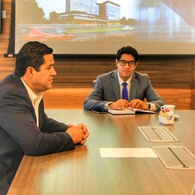 Administrador público por la UG, Maestro en Política y Gestión Pública, por la IBERO. Profe en La Salle Bajío