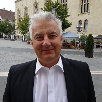 RUDOLFDMATHIAS1's profile picture. Ich liebe die Natur, ich liebe das Reisen, ich liebe meinen Sohn, ich liebe es Freunde zu finden und ich liebe mein Land.