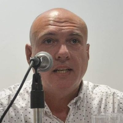 Periodista de La Pampa, consultor en comunicación, columnista político