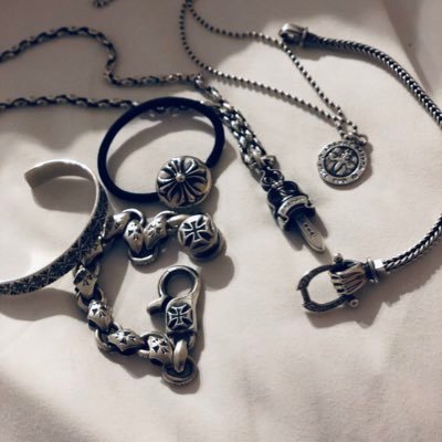 Yu_uu_uK's profile picture. 