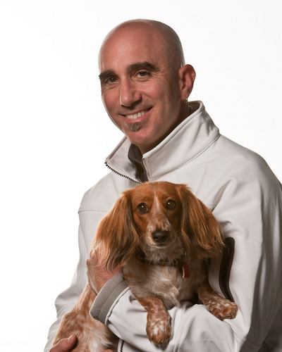 Shuchat's profile picture. President and CEO of Spot On Entertainment (Superdogs)
Co-Owner of The Comedy Nest in Montreal.