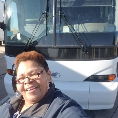 Fun, loving person that loves LIFE❤ Owner of Rose's Group Outings LLC we travel by motorcoach