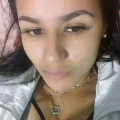 cynthia_bogarin's profile picture. Virginiana, directa, argelada 😂 pero de buen corazón, soñadora viajera, amo los libros, amo escribir...
PD: mi antiguo Tweeter borre larga historia.