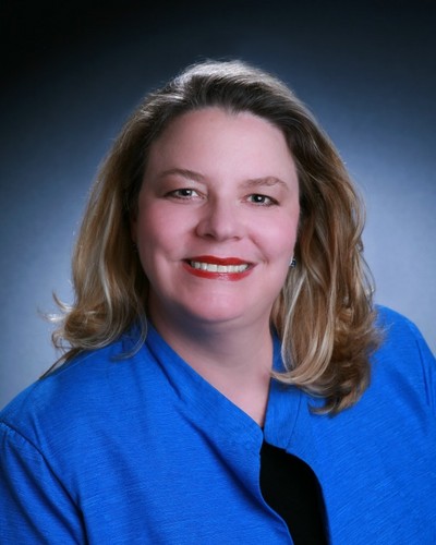 Selling Real Estate in Peachtree City and Newna GA. The Henson Team Realtors - Sisters Linda and Lee - with http://t.co/HStdIvnDPG.