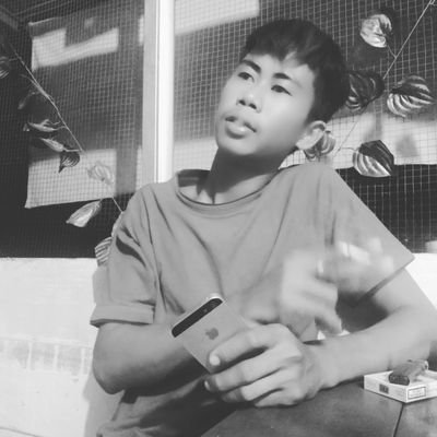 jadilah orang yg bermanfaat bagi sebagian orang yg membutuh kan mu😊😊#Dm lah