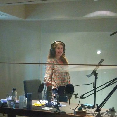 Actress, Voice Artist, Proud Mum, member of MAM (Mothers Artists Makers) https://t.co/YS0jTwSw8G. Award winning narrator of ‘The Pull of the Stars’ (Audible)