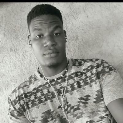 Marc Arthur CELESTIN : SOYEZ TOUJOURS AVEC QUELQU'UN QUI EST FIER D'ÊTRE AVEC VOUS QUI NA PAS PEUR LE MONTRER..