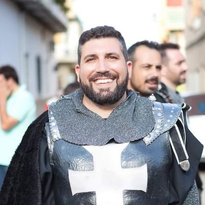 Batle del Verger per @compromis , Advocat, cagamandurria i manillar de bicicleta