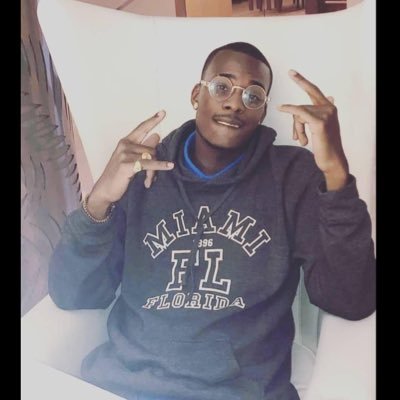 JweezmaneFcs's profile picture. Qui vivra verra, mais combien survivront. #FCC 03/05/2013 R.I.P Ed