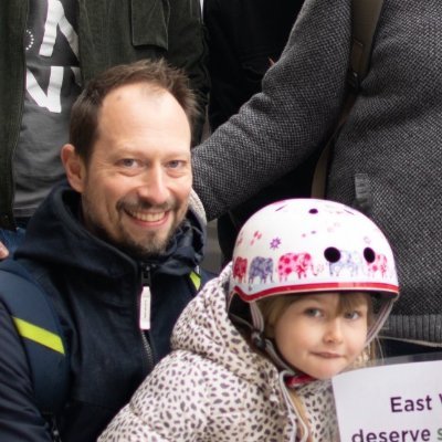 @TransAlt activist dad working to make NY a more vibrant, healthy and livable city.
