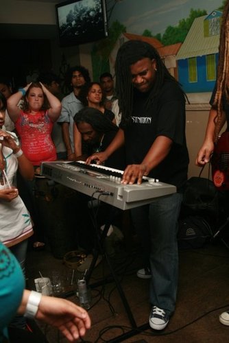 RichardHall00's profile picture. Keysman,Music Afficianado,CMT and a list of other non related things lol