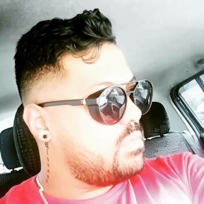 Falaaaa galera, entrando para esse mundo doido do Twitter para falar de música e programações que são minhas paixões...