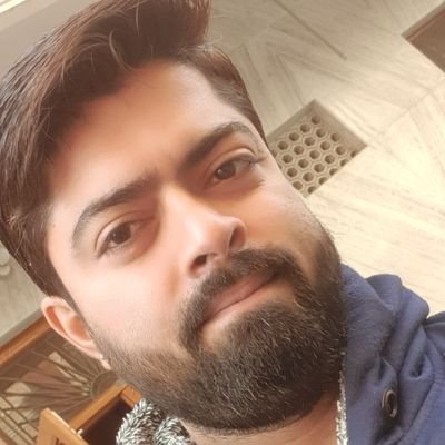 RonitVaswani2's profile picture. 