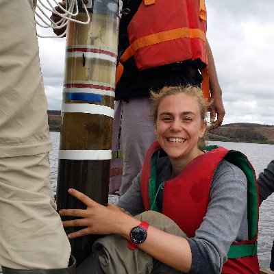 PhD student using palaeolimnology to inform lake restoration and conservation of the Madagascar Pochard  @UCLgeography @NERCscience @WWTworldwide. She/her.