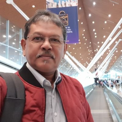 🎓 MEng(Traffic&Transp) Kobe,1990; & BScCivilEng(Spec HwayEng) Glasgow,1982.
Melayu Lenggong + Pattani Siam = Muslim, Malaysian 🇲🇾.
🎖DPMK, AMP, PS, PK, PPA.