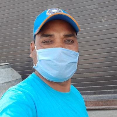 DilipKu19353299's profile picture. रहिमह ओछे नरन सो, बैर भली ना प्रीत। काटे चाटे स्वान के, दोउ भाँति विपरीत॥