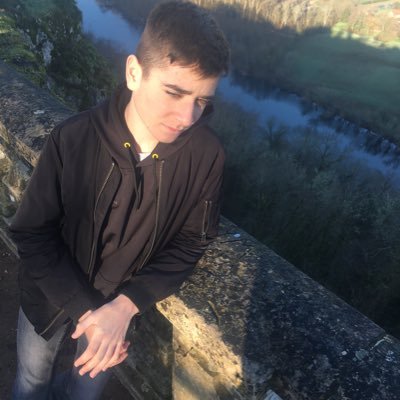 parieur en mousse, je gagne seulement quand je parie pas et je perds quand je parie 🥲