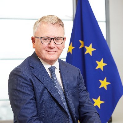 Member of the European Commission in charge of Jobs & Social Rights 

For posts as PES Common Candidate for President of the European Commission see @NSchmitPES
