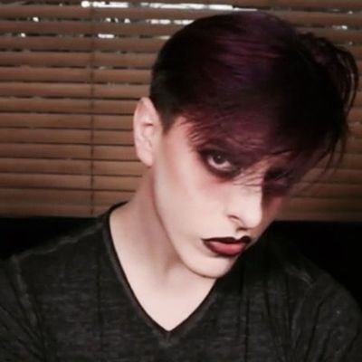 Tooemo4myshirt's profile picture. Virgil Sanders roleplay account. Dm, @ or comment to roleplay 💕 💖