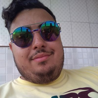 lutador de jiu-jitsu
técnico em química/ meio ambiente
013