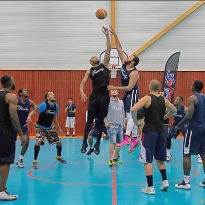 Isaac21quinn's profile picture. HubSpot Expert | Small Business Owner | Ex - Semi Pro Basketball Player | Future still TBD
📩 IQ@creativecraftmarketing.com 
📚🧑‍💻🛩️🏀⛵🌍