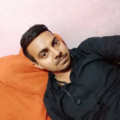 rish8858's profile picture. 