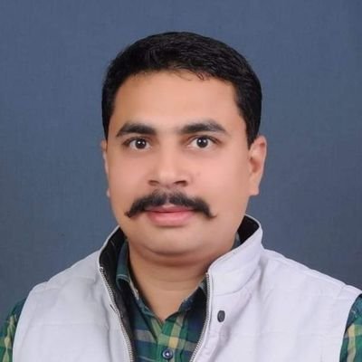 मिट्टी का तन, मस्ती का मन, क्षण भर जीवन, मेरा परिचय