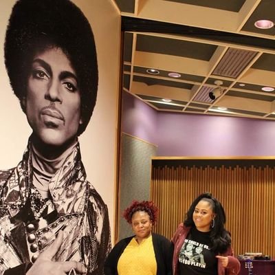 CARMEVETTE's profile picture. Fighter for justice.....Book Reader...Fact finder...lover of people.....