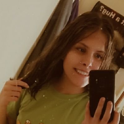 DonnaMarie2021's profile picture. 17. bored. tired.