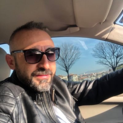 UtkuYalcinTR's profile picture. Always keep smiling ✨