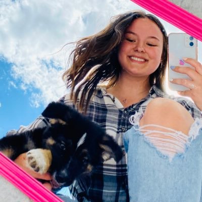 bri_sant_'s profile picture. 