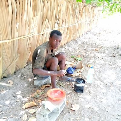 my name is Saba camara. am from the Gambia the Smiling coast of West Africa and am looking for a good an honest friends.