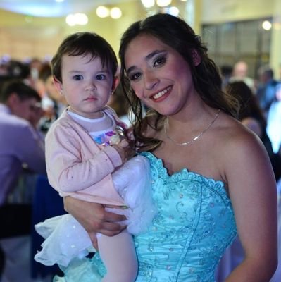 Fútbol ⚽🥅
Lobo🖤⚪🖤
16/5/03🎂🎂
Tauro♉
Ig: sofigye33