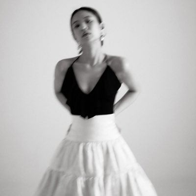 loves_mooothe's profile picture. 