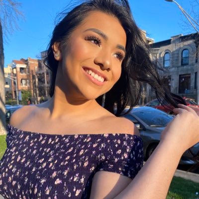 yesi_910's profile picture. 