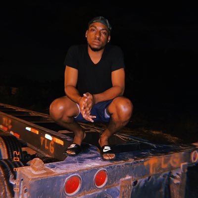 Thatkhidchris's profile picture. 🇧🇧 / LAKERNATION 💛💜💛