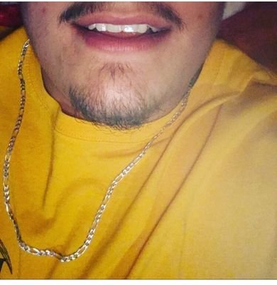I like to chill with your mom and bump corridos 💯💯