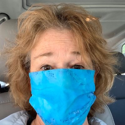 Media – live it, breathe it, hate it, love it. Soccer – live it, breathe it, love it. Journalism and media studies professor in Southern California.