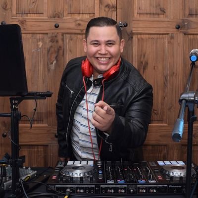 Dj, animador, maestro de ceremonia y montajes audiovisuales