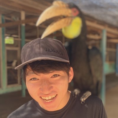 海外1人旅が大好き。高校2年生の夏にタイに1週間一人旅→高校3年生の春休みにバリ島に2週間一人旅。最近英語と中国輸入を勉強中です。旅行代はす○家でバイトしてます。