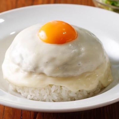 原宿のカレー&バーMOKUBAZA （モクバザ）の公式アカウント。ランチ水曜〜土曜・ディナー月曜〜土曜で営業しております。日曜と月火祝日が定休日です。冷凍キーマカレーを通販と店頭にて販売中！https://t.co/n4x69bmvNs 元祖チーズキーマカレーが看板メニューのお店です！03-3404-2606