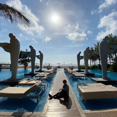 sinya130719's profile picture. プログラミングで起業を目指す大学生（19）｜理系大学入学→多額の奨学金＋大学に絶望→今のビジネスに出会う→在学中に起業&奨学金完済を目指して活動中！｜【夢】自分独自のアプリやサービスを多くの人に使ってもらって、社会に貢献し自由に働きたい【趣味】読書、プログラミング、旅行、サイクリング