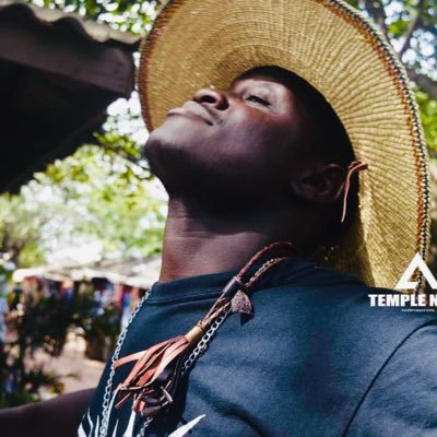 Solowarano96's profile picture. artiste 🎤🎧 rappeur et CIO#Ivoiro🇨🇮-#Malien🇲🇱 menbre du groupe @Detrakey 🎶🎶
#Fb:Solowarano Dembele
#instagram:Solowarano detrakey
#snap: Solowaranegro