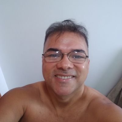 FabianoSpinell1's profile picture. Sou uma pessoa simples, família, e que ama e proteja os seus.