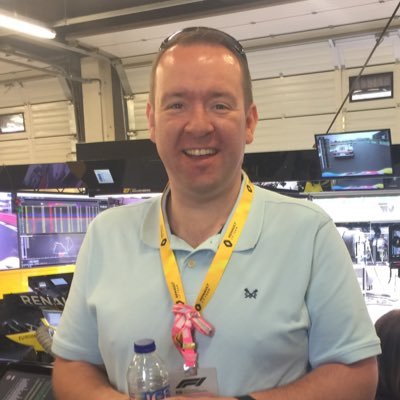 A fan of Everton, The Bills, Schnauzers and procrastination. UTFT. Dysgwr Cymraeg.