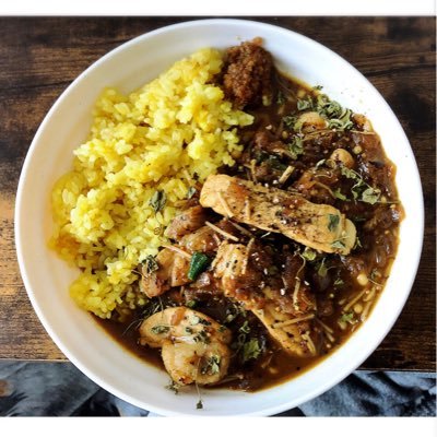 ほぼ毎日カレーを作って、食べてる人でした🍛🇮🇳 しかし、最近ラーメンにもハマりました🍜